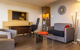 Novotel Senart Golf De Greenparc Saint-pierre-du-perray 4*